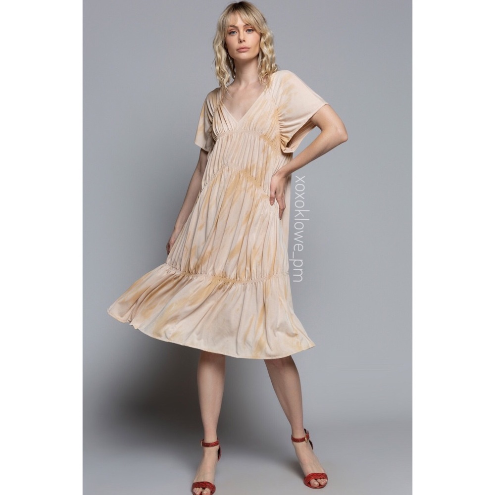 Short Sleeve Shirred Knit Midi Dress - Picture 3 of 10